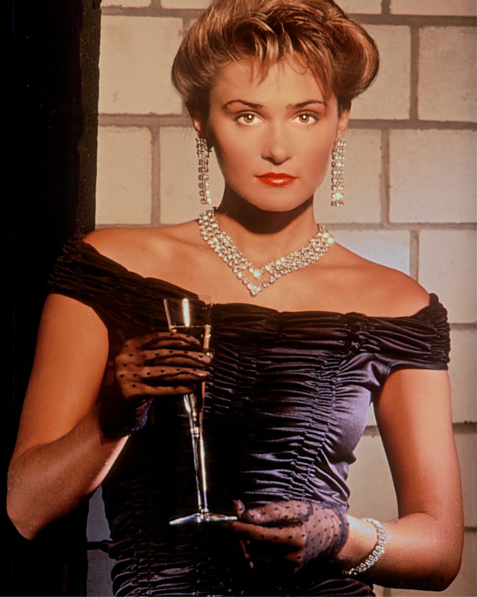 Femme Fatale farbig