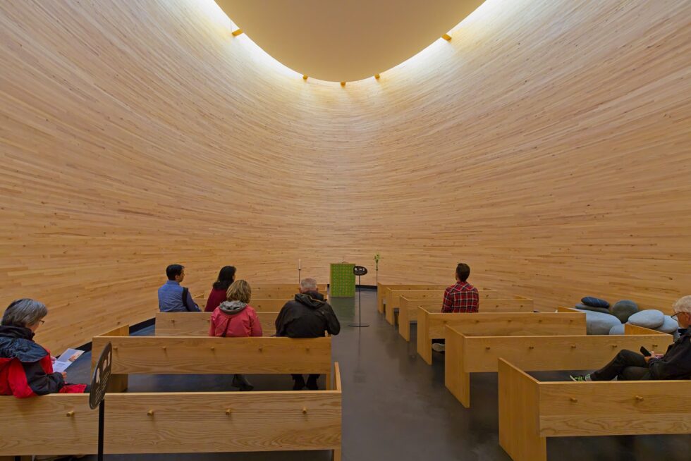 Finnland Helsinki Kirche Kamppi-Kapelle Raum der Stille