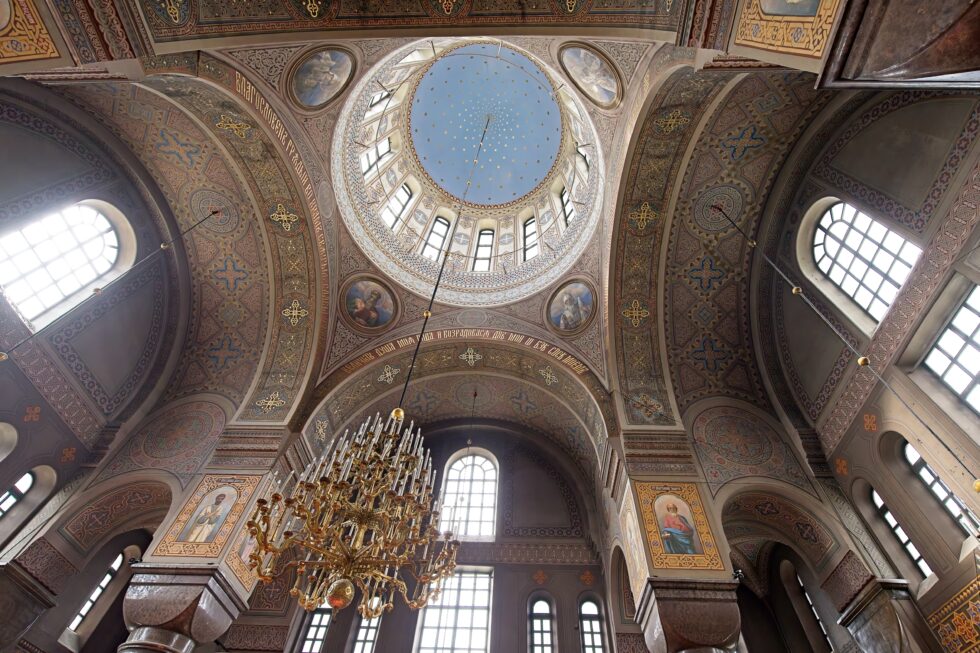 Finnland Helsinki Kirche Upenski Kathedrale Kirchenraum Decke