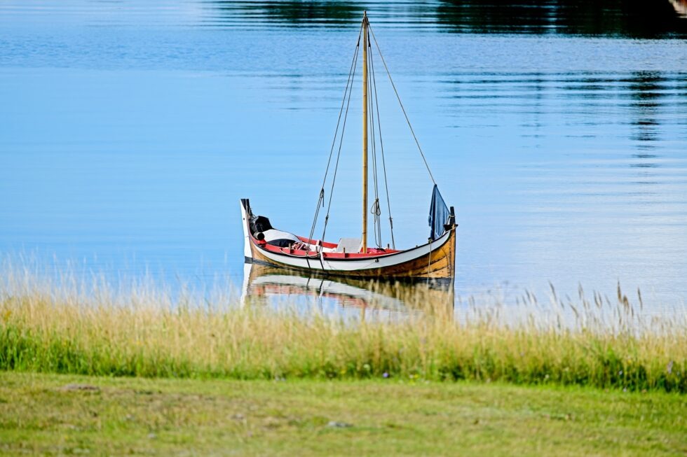 Finnland Aland Bommarsund Landschaft See Segelboot