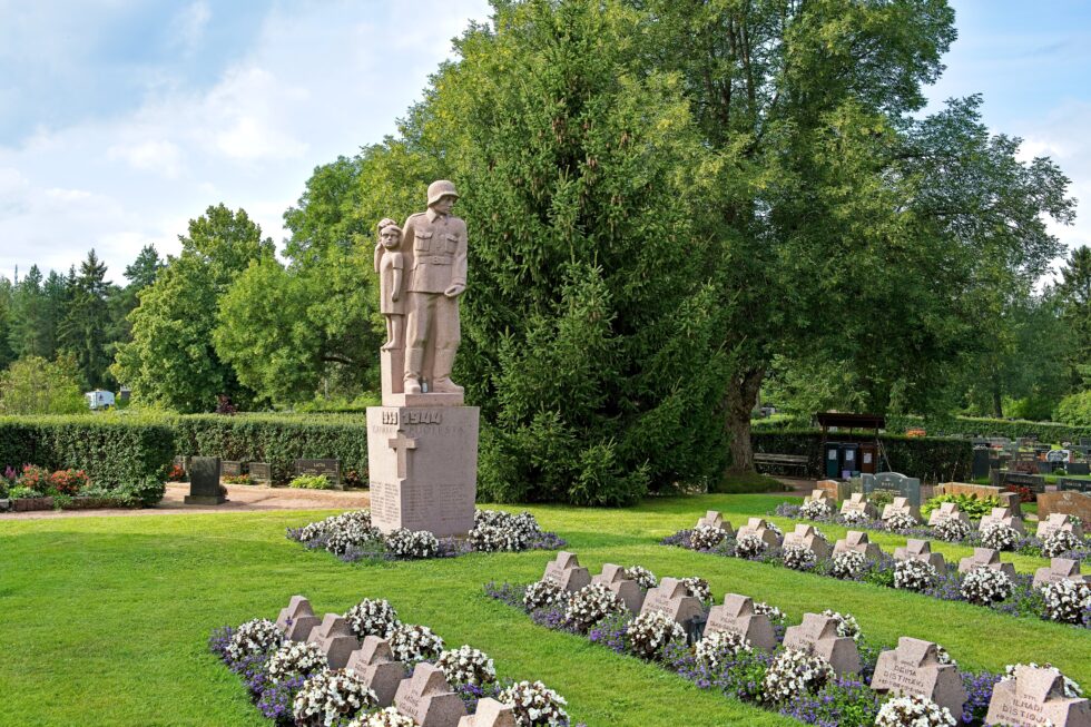 Finnland Ahlainen Nousiainen Kirche Friedhof Militär