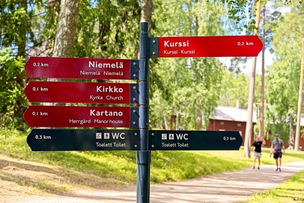 Finnland Helsinki Seurasaari Wegweiser